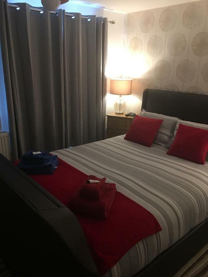 139 Breckside Park 3* Liverpool